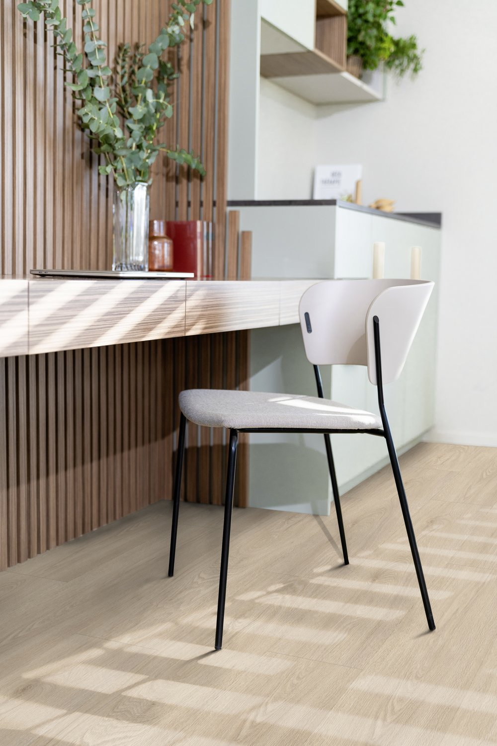 Klick-Vinyl Blomma Light 5,7mm EIR - dekorsynchron