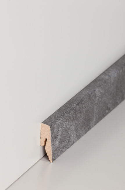 Fußleiste "Basalt" MDF-Kern & foliert - 2500 x 40 x 15 mm