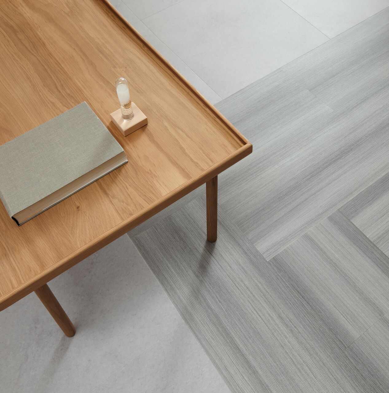 Loose Lay Vinyl Allura Flex "Light Cement"